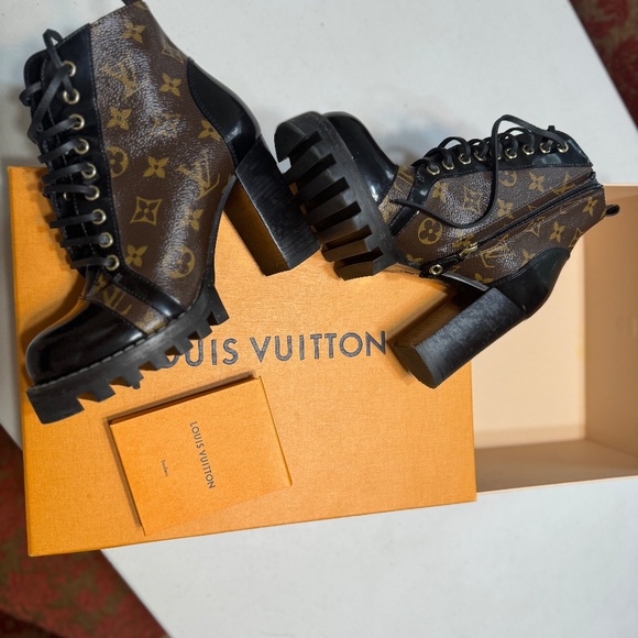 Louis Vuitton Patent Calfskin Monogram Star Trail Ankle Boots Size 37.5 Black - Picture 2 of 16